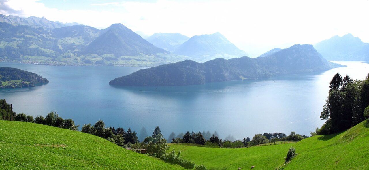 Bürgenstock und Vierwaldstättersee cc Andrew Bossi