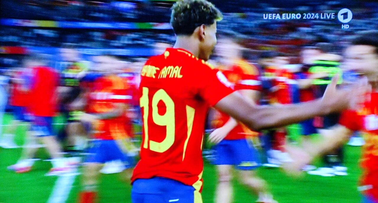 Spanien gewinnt die Fussball EM 2024 und ist damit Fussball Europameister