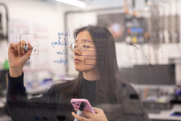 Jimeng Wu Forscherin an der Empa Schweiz