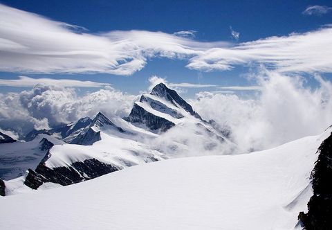 alpen-finsteraarhorn-cc_Jack3_Wikipedia001