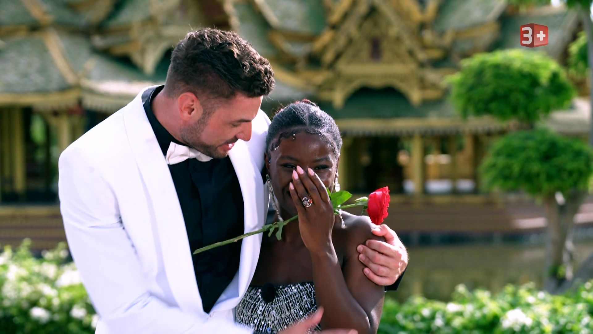 (Bilder) Bachelor Schweiz 2024 Finale Venance gewinnt das Herz des Bachelors! Sind sie noch