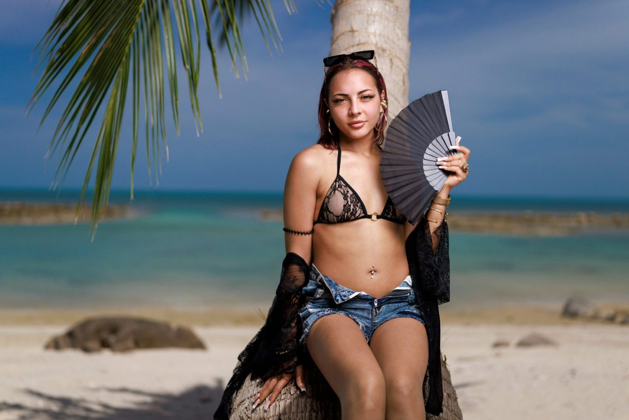 Bachelor Schweiz 2025 Kandidatin Chiara im Bikini