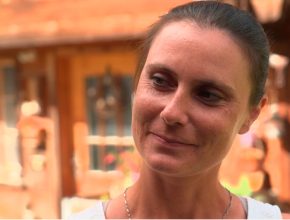 (Bilder) Bauer ledig sucht 2025: 8. Folge am Sonntag: Priska trifft Hofherr Michael, Peter macht den Geissens die Haare schön Bauer ledig sucht 2025 Staffel 21 Folge 8