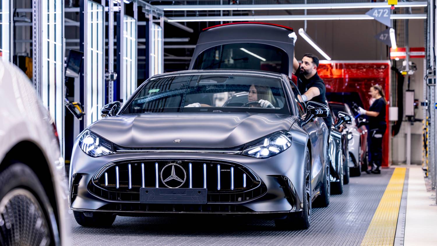 Die deutsche Wirtschaft ist wieder auf Wachstumskur 2026 - Wachstumsprognose fast verdreifacht fabrik-mercedes-benz-sindelfingen-cc-mercedes-benz-happytimes-001