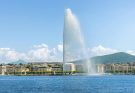 Blick auf die Stadt Genf mit dem Jet d'eau