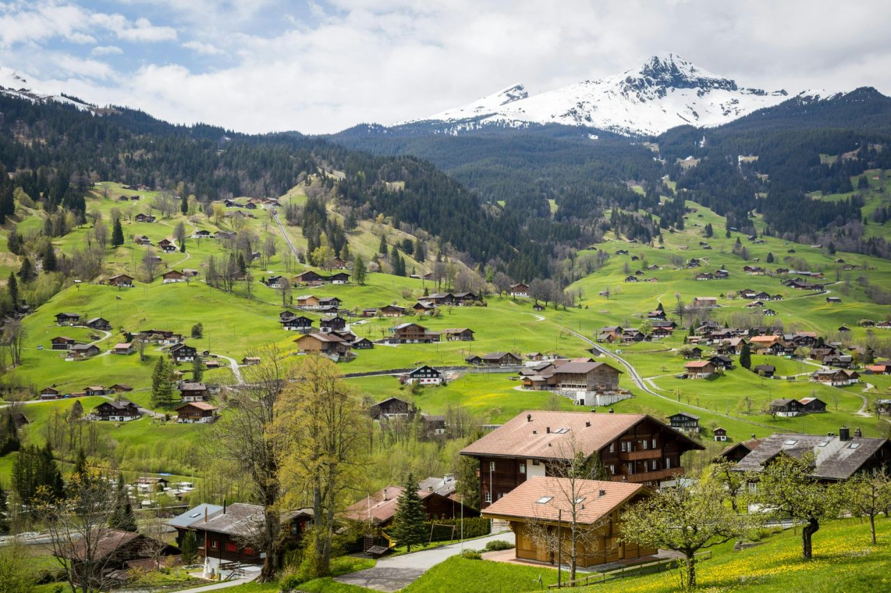 Interlaken Schweiz Kanton Bern beliebteste Ferienregion Herbst 2025