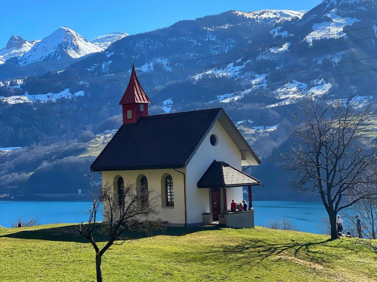 Kirche am See in Amden Schweiz - Pfingsten 2025