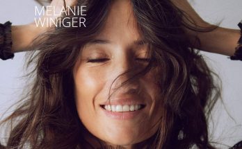 Melanie Winiger Vintage Radio 2025