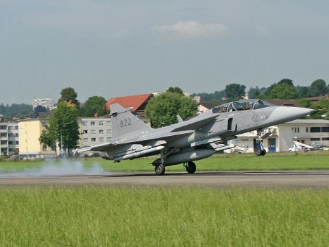 Gripen-Saab-in-Emmen-Schweiz-cc-wikipedia-free-Hermann-Keist001