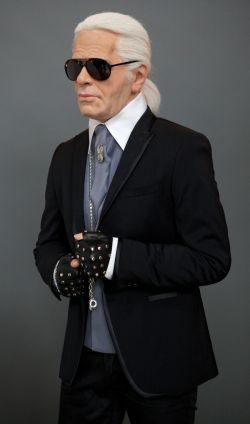 KarlLagerfeld-wachsfigur-panoptikum-hamburg001