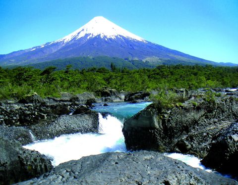 Travelhouse-Salinatours_Chile_Petrohue-National-Park