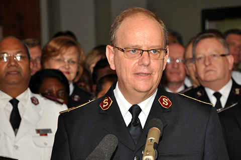 Schweizer André Cox neuer General der Heilsarmee