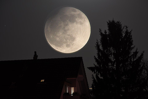 Bild vom Mond (Fotomontage) cc HappyTimes