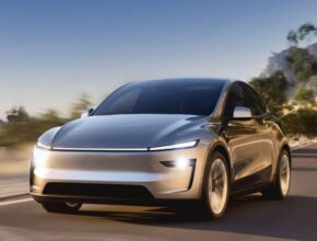 (Bilder) Neues Tesla Model Y 2025 wird ab März ausgeliefert - Modellwechsel Grund für Absatzunterbruch Bild Neues Tesla Model Y 2025 von Vorne